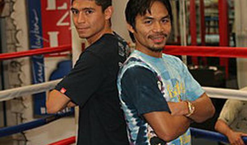 Мэнни Паккьяо и Хорхе Солис во время открытой тренировки перед боем