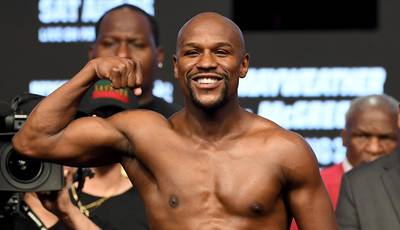 Mayweather: I was not impressed by the battle between Lomachenko and Rigondeaux