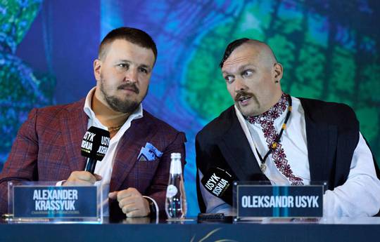 Fury and Usyk accuse each other of demanding a rematch