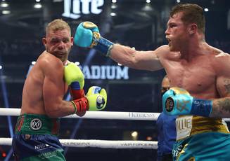 Saunders: Lemieux hit a lot harder than Canelo