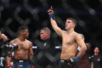 Iaquinta defeats Lee