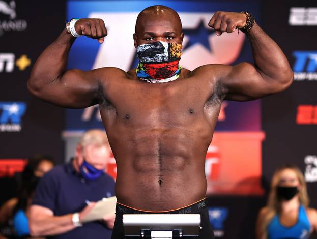 Takam and Forrest make weight