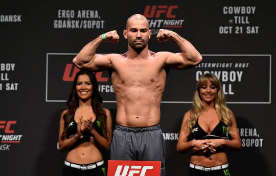 Lobov asks UFC not to cancel his fight with Tukhugov