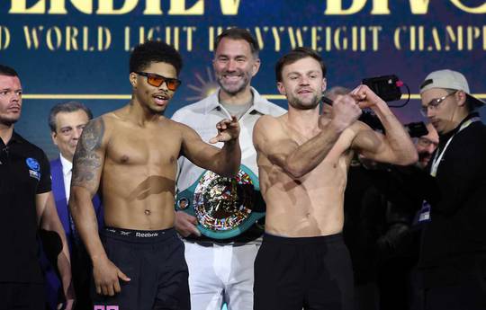 Hoe Shakur Stevenson vs Josh Padley te bekijken - Live stream & TV Kanalen