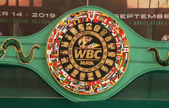 Фьюри – Валлин, Мунгия – Аллоти – за пояса «майя» WBC