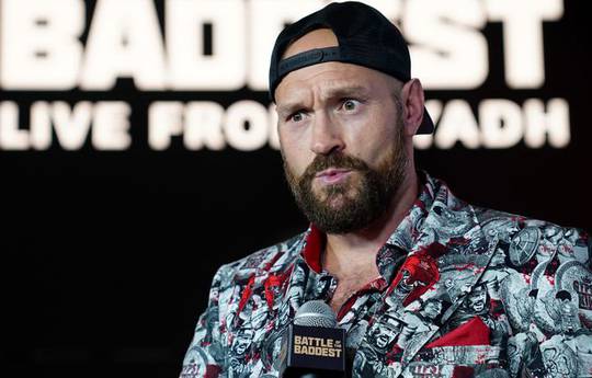 "Dubois beat Usyk." Fury spoke about the outcome of the fight, calling the Ukrainian a crook