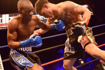 Prograis destroys Indongo in 2 rounds