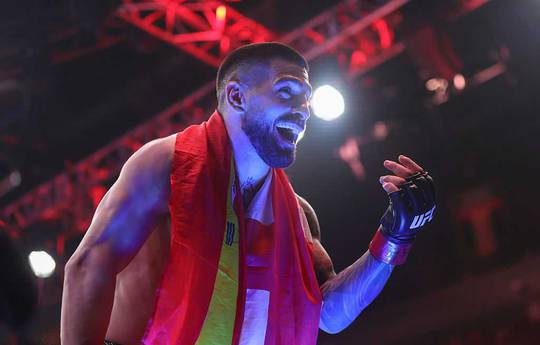 Insider: ‚UFC wird Topuria den Titel nicht aberkennen‘