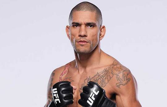 Pereira está pronto para lutar pelo cinturão de pesos pesados do UFC no próximo torneio.
