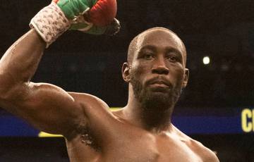 Bradley outraged by IBF decision to strip Crawford of title