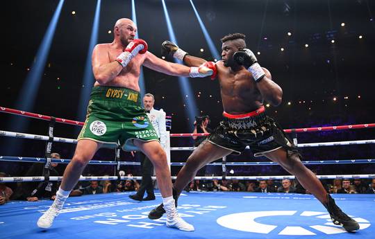 How tall is Tyson Fury? Height, reach, weight of 'The Gypsy King'