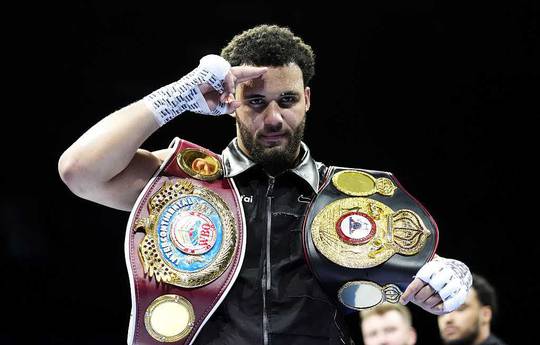 Roy Jones Jr. sieht in Oleksandr Usyk die größte Hürde für Moses Itauma