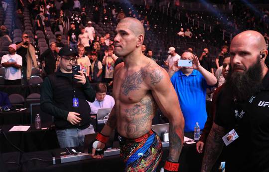 Pereira erwägt, seine Karriere zu beenden: "Ich habe nie schlecht über die UFC gedacht, aber..."