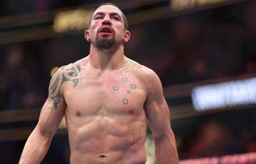 "Hard work has to pay off". Opetaia assessed Whittaker's chances in the fight with Chimaev