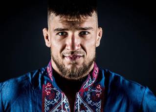 Чемпион Bellator Амосов поздравил Украину с Днем Независимости