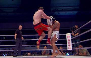 The Ukrainian broke German kickboxer’s nose