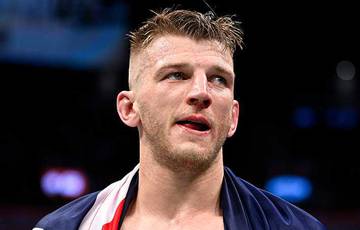 Hooker a annoncé involontairement deux combats à l'UFC 305