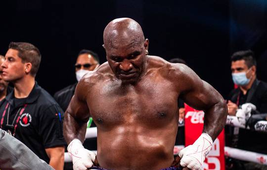 Holyfield makes good money for his fight with Belfort