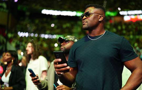 Cormier: "If Paul ends up in the ring with Ngannou, his head will fly out of the planet"