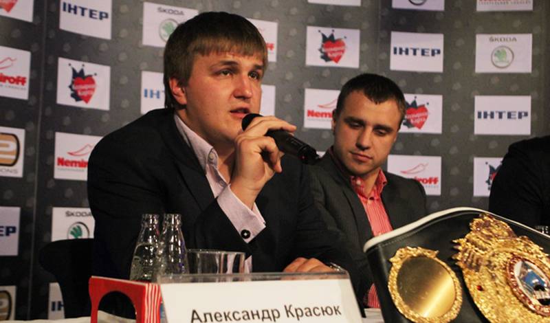 Александр Красюк во время пресс-конференции в Киеве