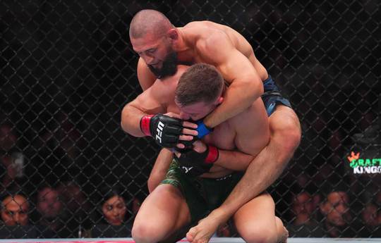 Du Plessis was bored with Chimaev in the octagon