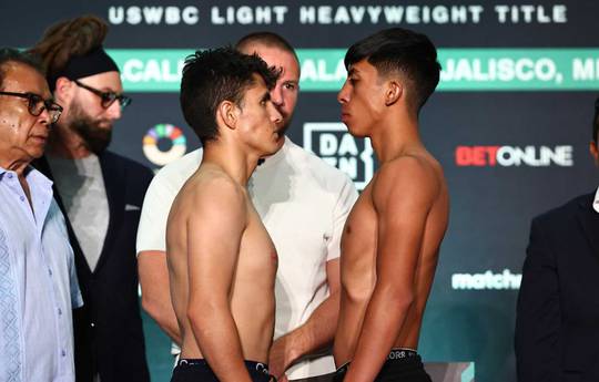 Hoe laat is Adrian Curiel vs Johan Rubio vanavond? Ringwalks, schema, streaminglinks