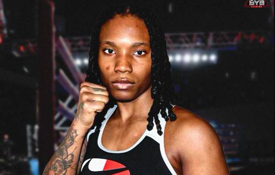 What time is Samantha Worthington vs Jaica Pavilus tonight? Ringwalks, schedule, streaming links