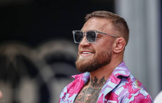 McGregor aims for trilogy with Diaz, but wants belt first