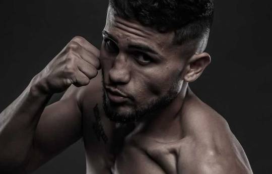 Hoe Jorge Chavez vs Ruben Casero te bekijken - Live stream & TV Kanalen