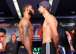 What time is Delante Johnson vs Tarik Zaina tonight? Ringwalks, schedule, streaming links