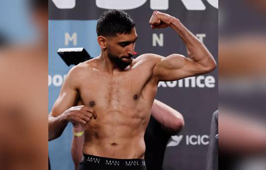 Amir Khan révèle une vérité surprenante sur la puissance de Crawford : "Je n'ai jamais rien ressenti de tel".