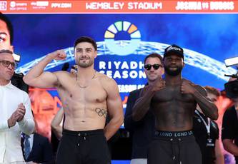 Wann findet heute Abend der Kampf Josh Kelly gegen Ishmael Davis statt? Ringwalks, Zeitplan, Streaming-Links