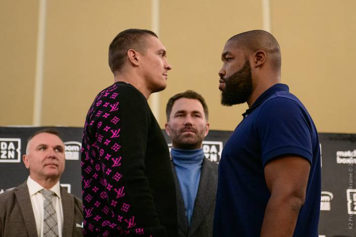 Usyk and Witherspoon at the press conference before the fight