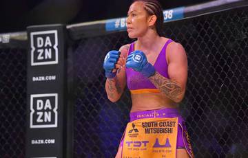 Cris Cyborg has signed a contract to fight Pacheco