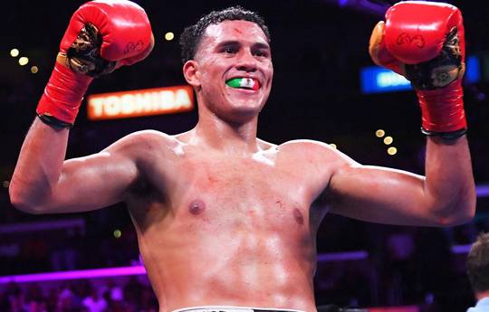 David Benavidez's Career Earnings Leave Fans Stunned: “He's Just Getting Started”