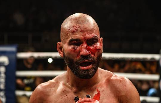 Lobov makes victorious debut in Bare Knuckle FC (video)