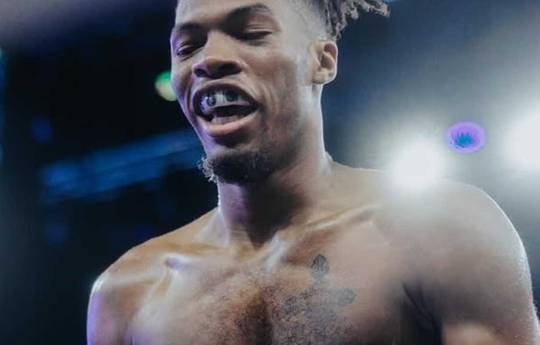 Wann findet heute Abend der Kampf Amir Anderson gegen Ernesto Olvera statt? Ringwalks, Zeitplan, Streaming-Links