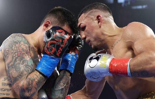 Teofimo Lopez's Unexpected Gesture Leaves Arnold Barboza Jr. Stunned: "I Didn't See It Coming"