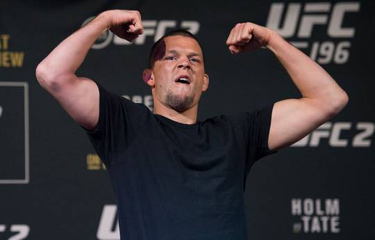 Диаз: «МакГрегор сделал бы Мейвезера посмешищем в бою по правилам ММА»