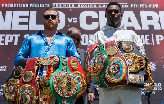 Hearn made a categorical prediction for the Canelo-Charlo fight
