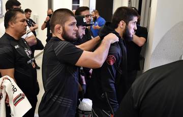 Khabib will fly to the fight between Makhachev and Oliveira