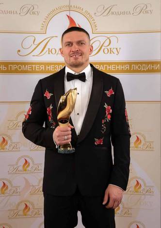 Усик стал «Спортсменом года 2018» в Украине (фото)