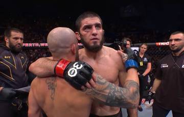 "Самый громкий реванш всех времен". Тренер Махачева отреагировал на замену соперника на UFC 294