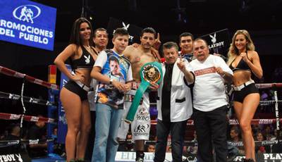 Ex-champ Gonzalez crushes Rosales in two