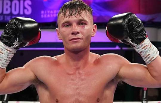 So sehen Sie Billy Adams gegen Jonatas de Oliveira - Live Stream & TV-Kanäle