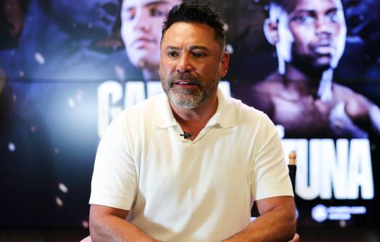 De la Hoya va a vender Golden Boy Promotions