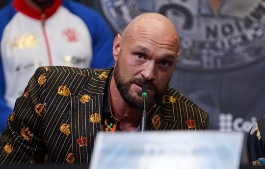 Fury confía en la victoria sobre el "peso mediano sacudido" Usyk