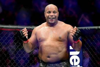 Cormier nannte Gipfel Jones den besten Kämpfer in der UFC-Geschichte