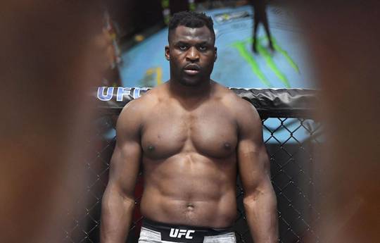 Ngannou reageert op woorden UFC: "Laat ze niet liegen en de geschiedenis uitwissen"