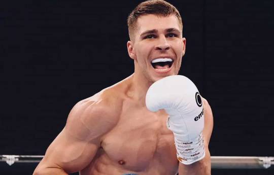 Constantin Ursu vs Ryan Amos - Betting Odds, Prediction